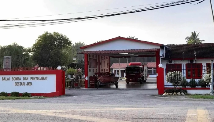 Balai Bomba Dan Penyelamat Bestari Jaya -  Bomba - Batang Berjuntai