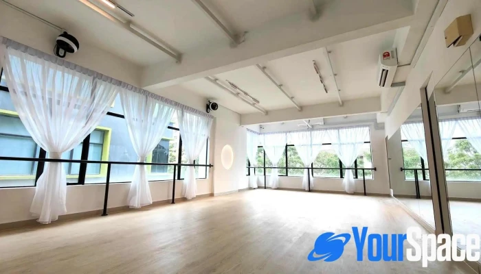 Fit Move Studio -  Oleh Pemilik - Petaling Jaya