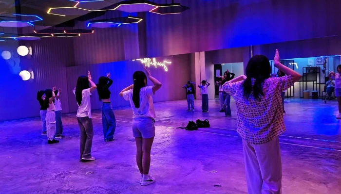 Flow Academy -    Ioi Mall Damansara Petaling Jaya - Petaling Jaya