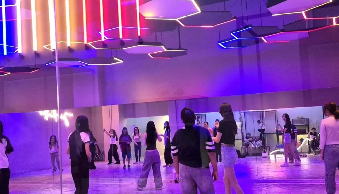 Flow Academy -    Ioi Mall Damansara Promosi - Petaling Jaya