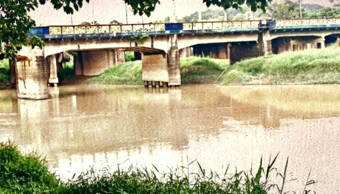 Jambatan Putus Buloh Kasap Broken Bridge Foto - Buloh Kasap