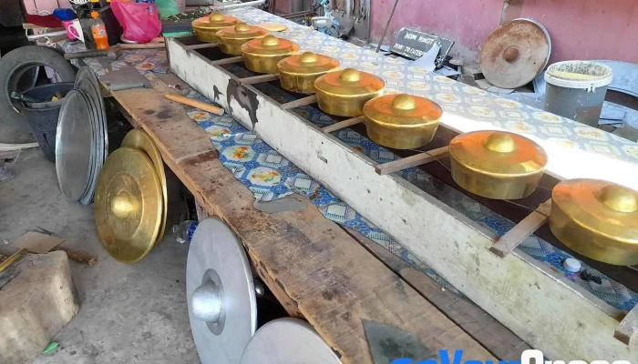 Kg Sumangkap Gong Factory Bahagian Dalam - Kudat