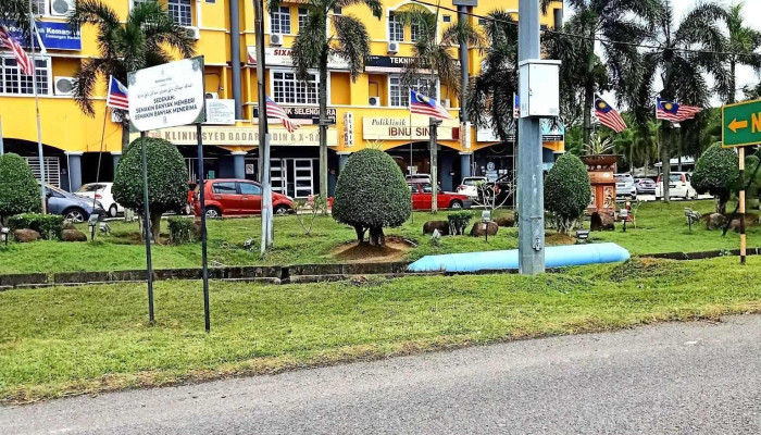 Klinik Syed Badaruddin Kerteh (678440-a) - Tingkat Bawah