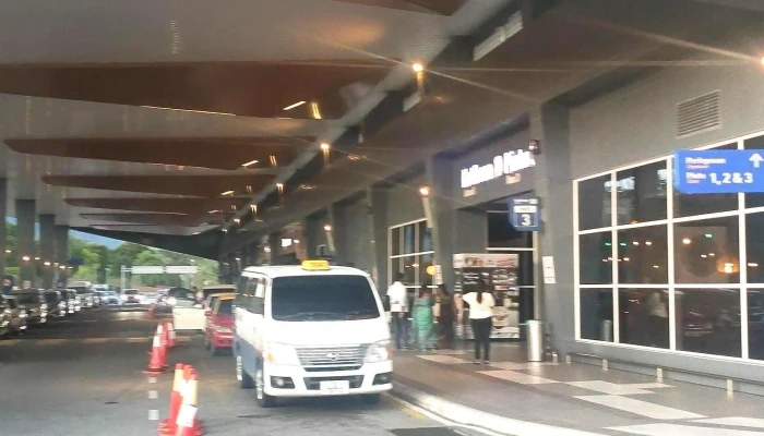 Lapangan Terbang Antarabangsa Langkawi -  Ulasan - Langkawi