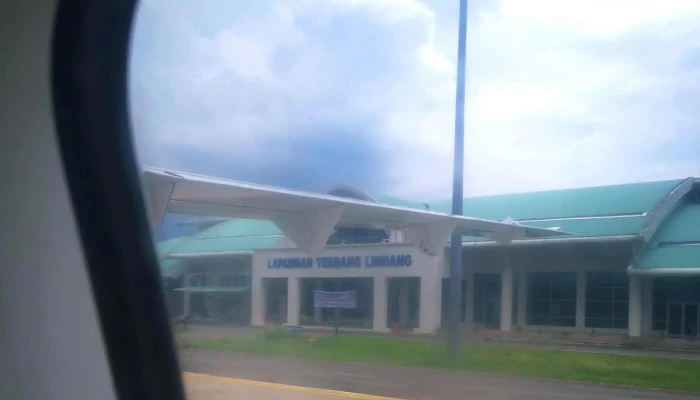Lapangan Terbang Limbang -  Video - Limbang