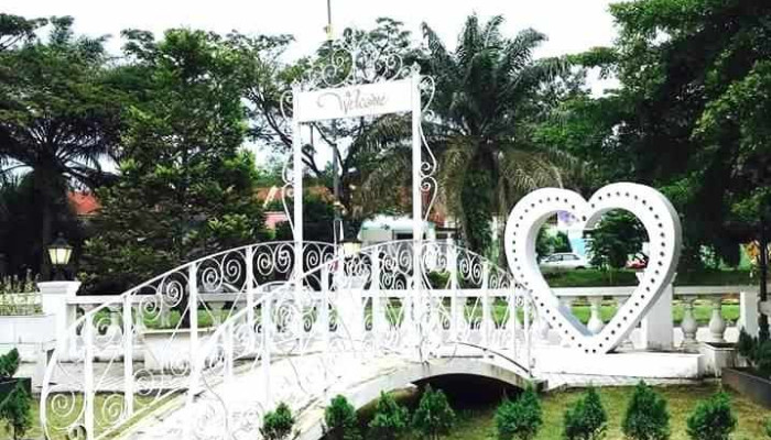 Little Paris -  Tempat Tarikan Pelancong - Johor Bahru