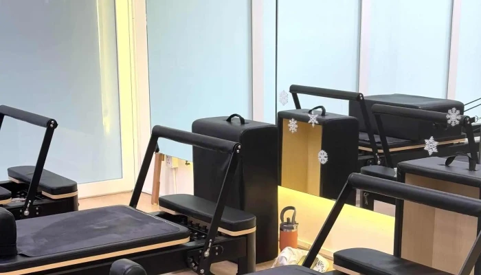 Liv Studio -    Yoga Pilates Jadual - Petaling Jaya