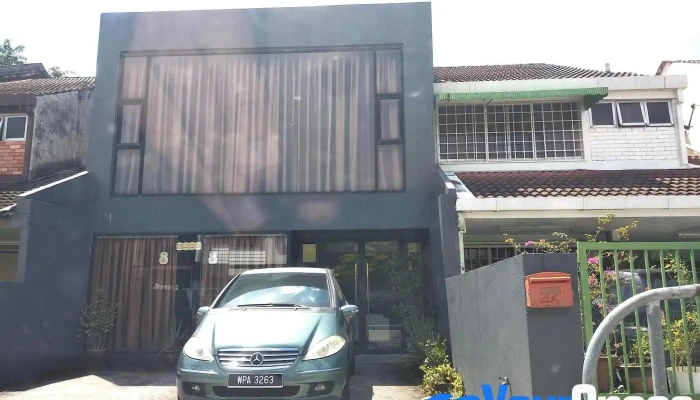 Lucky Haus Yoga -  Kelab Kesihatan - Petaling Jaya