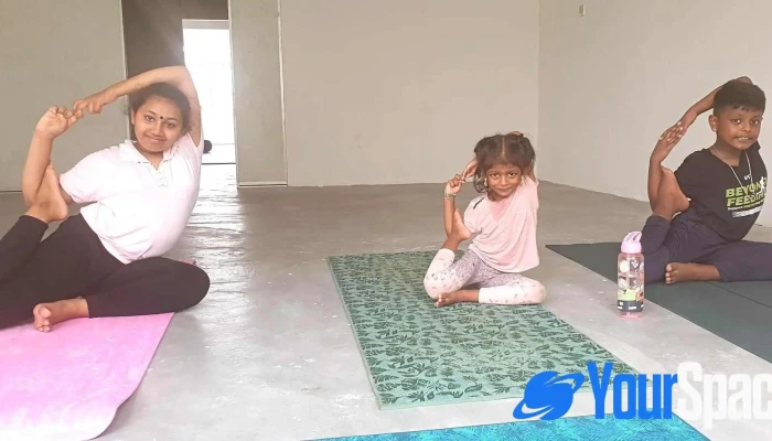 Mayura Yoga Arts Studio Yoga - Batang Berjuntai