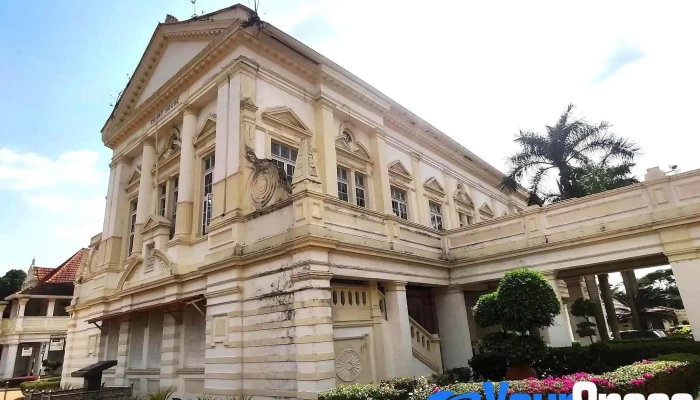 Pejabat Daerah dan Tanah Kinta - Kampung Bendera