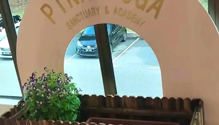 Pink Yoga Sanctuary Academy Cheng Branch Oleh Pemilik - Melaka