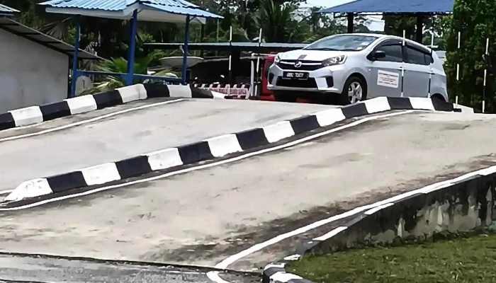 Pusat Latihan Memandu Sri Aman -  Oleh Pemilik - Simanggang