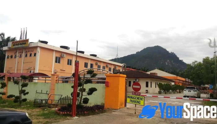 Sri Sakthi Ashram Malaysia -  Kuil Hindu - Tangkak
