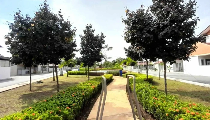 Taman Amansara Amansara South Video - Kepala Batas