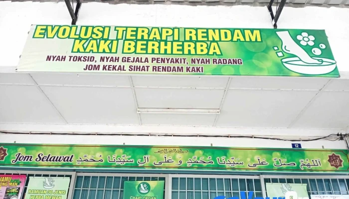 Terapi Rendam Kaki Herba -  Salon Kecantikan - Bedong
