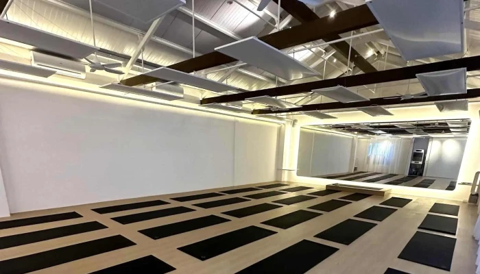 The Flow Studio -    Yoga The Courts Klgcc Promosi - Kuala Lumpur