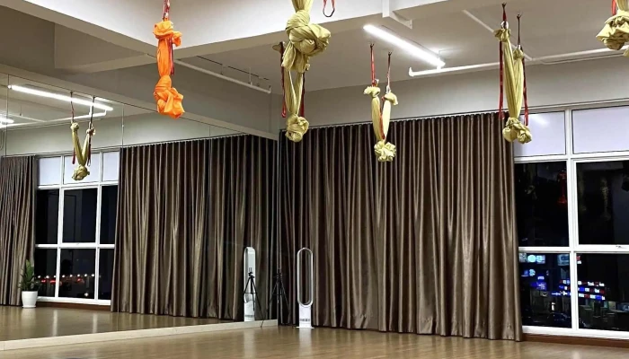 The Yoga Loft -  Foto - Jelutong