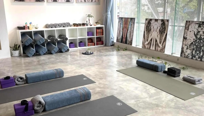 Yi Yoga -  Jadual - George Town